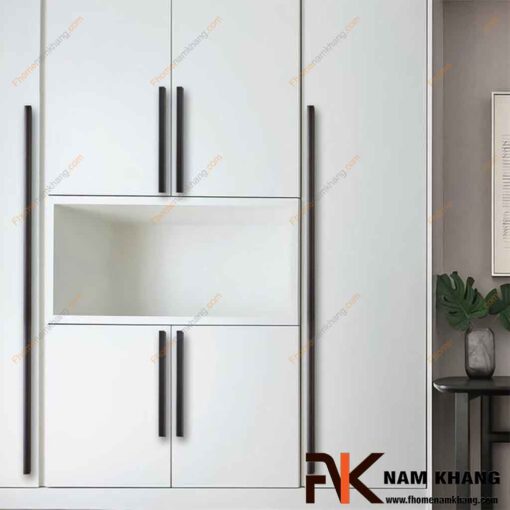 Tay nắm tủ màu đen NK001-D
