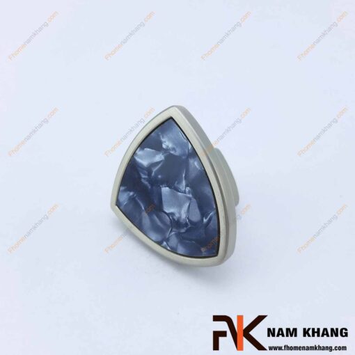 Núm cửa tủ dạng tam giác NK432-X