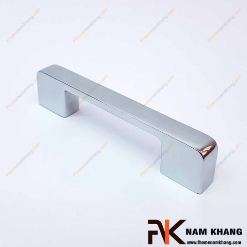 Tay nắm tủ màu bạc NKM021-96B (2 vít cách 96mm, Màu Tr