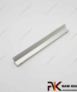 Tay nắm cửa tủ màu nhôm mờ NK014S-N FHOMENAMKHANG