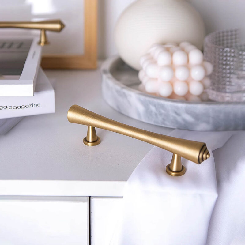 Tay Nắm Tủ Đồng Có Gì Đặc Biệt? Bền – Đẹp – Tạo Điểm Nhấn Ấn Tượng