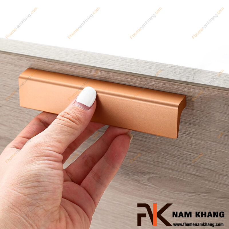 7 kiểu tay nắm tủ màu vàng giúp không gian bếp trở nên đẳng cấp hơn