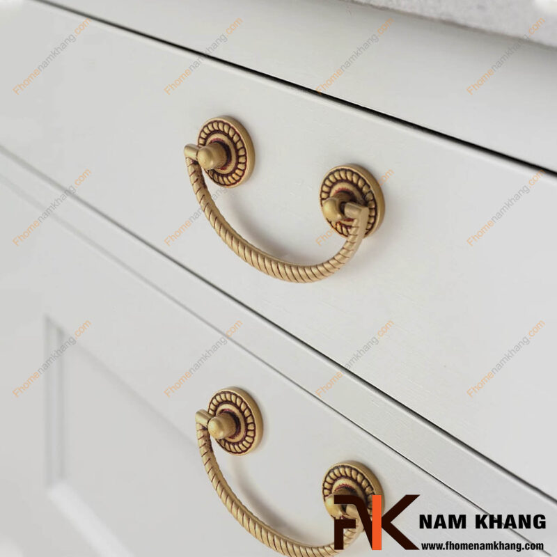 Gợi ý 7 mẫu tay nắm tủ đồng cho căn hộ chung cư nhỏ vẫn sang trọng
