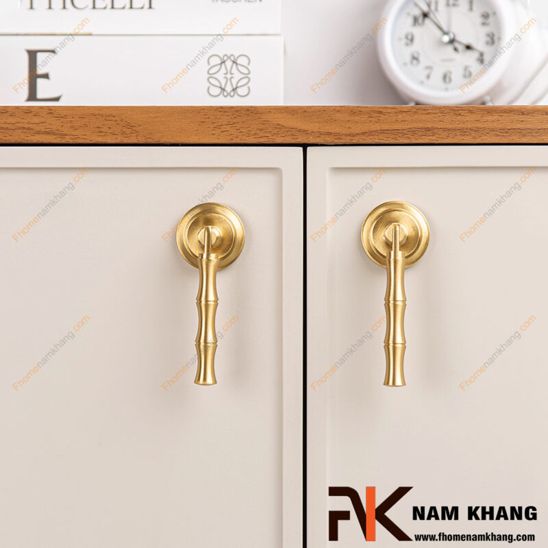 Tuyệt chiêu phối tay nắm tủ đồng với tông gỗ