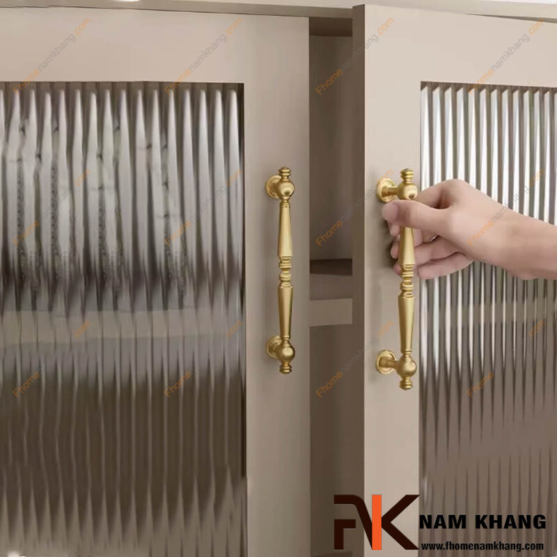 Tuyệt chiêu phối tay nắm tủ đồng với tông gỗ