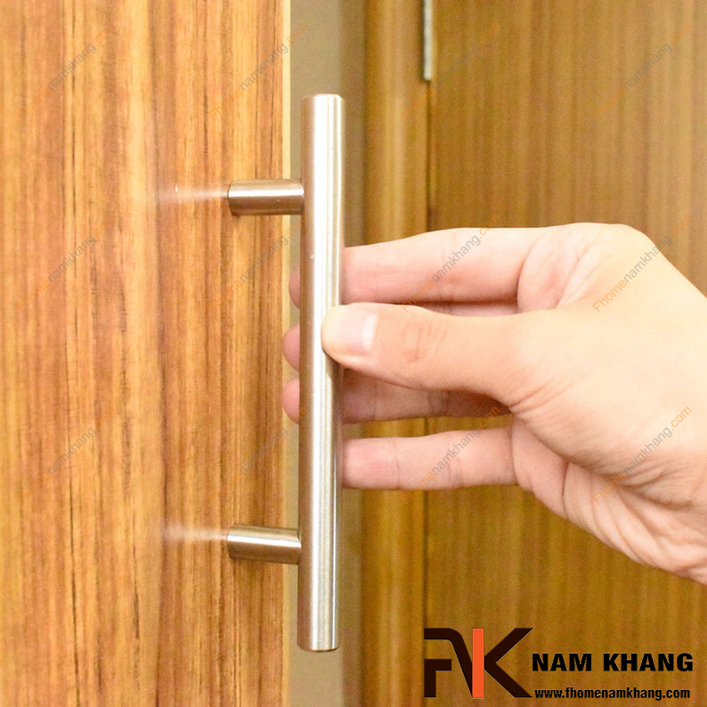 Vì sao tay nắm tủ đồng đang dần thay thế inox trong thiết kế nội thất cao cấp