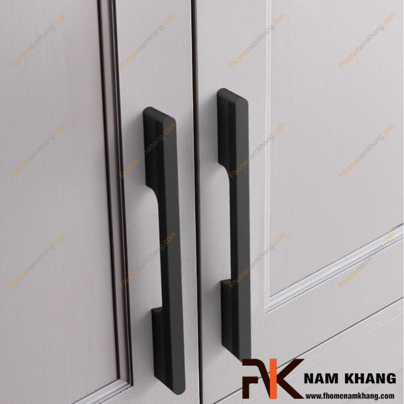 15 mẫu tay nắm tủ bếp đẹp nhất 2025 – Sang trọng và tinh tế