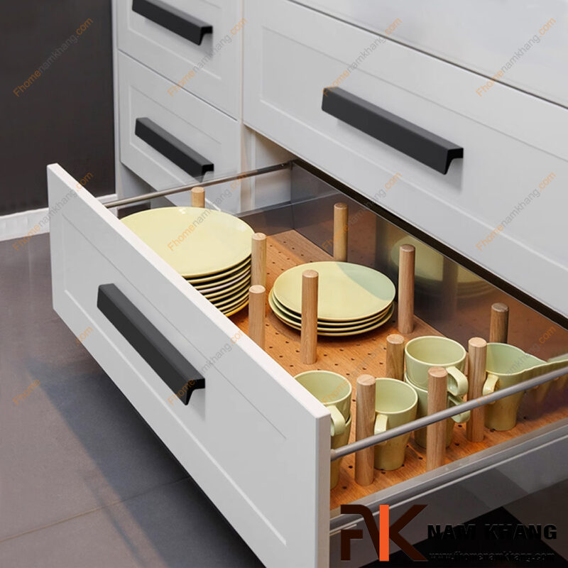 15 mẫu tay nắm tủ bếp đẹp nhất 2025 – Sang trọng và tinh tế