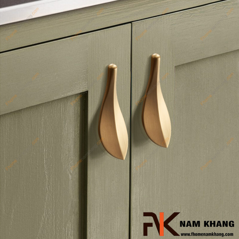 15 mẫu tay nắm tủ bếp đẹp nhất 2025 – Sang trọng và tinh tế