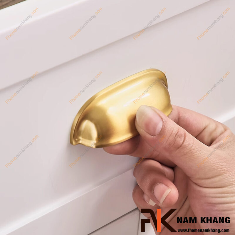 15 mẫu tay nắm tủ bếp đẹp nhất 2025 – Sang trọng và tinh tế