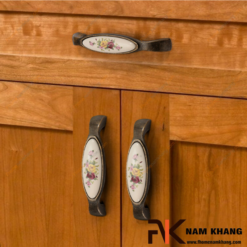 15 mẫu tay nắm tủ bếp đẹp nhất 2025 – Sang trọng và tinh tế