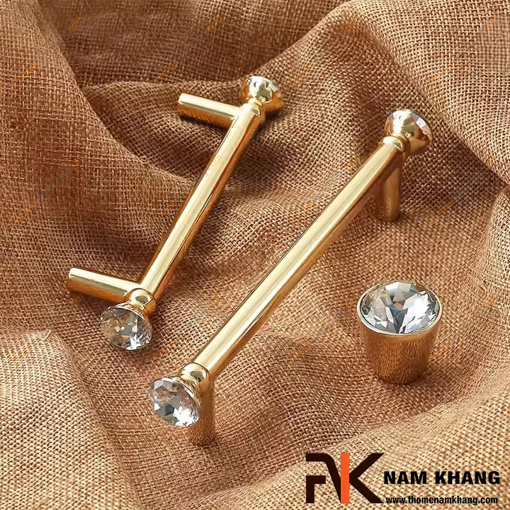 Tay nắm tủ bếp mạ màu vàng – Sự lựa chọn đẳng cấp cho không gian cao cấp