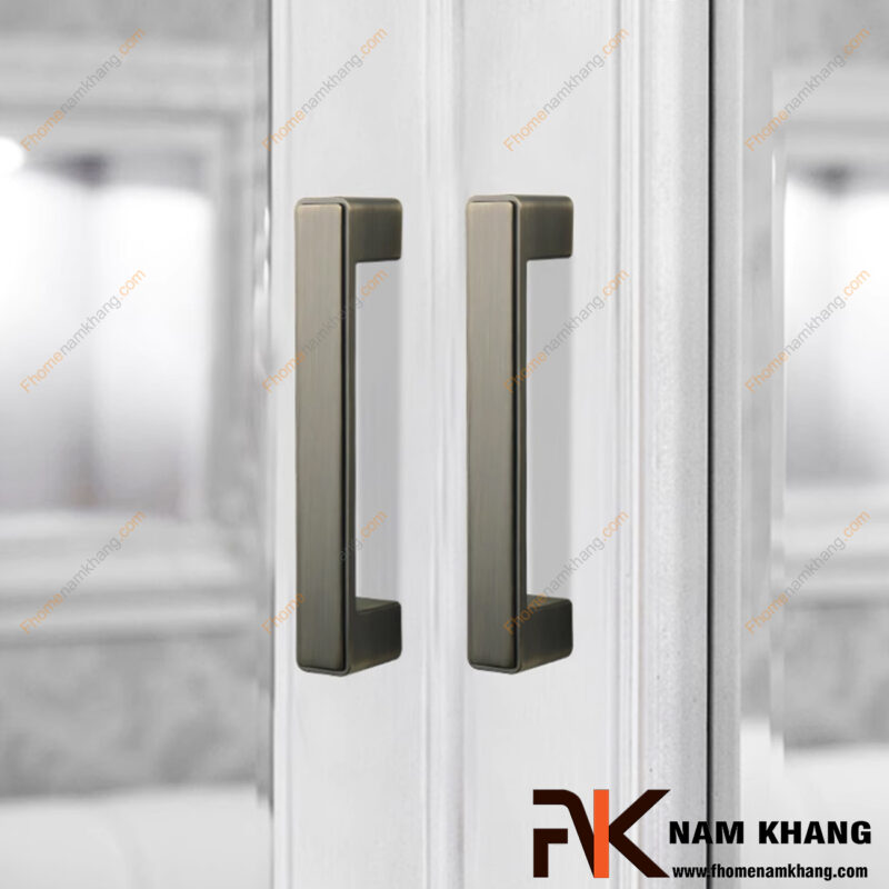 Tay nắm tủ nổi là gì? Khi nào nên chọn thay vì tay nắm âm?