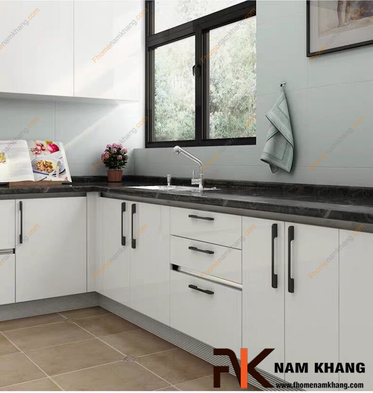 Xu hướng thiết kế tay nắm tủ bếp đẹp phong cách tối giản