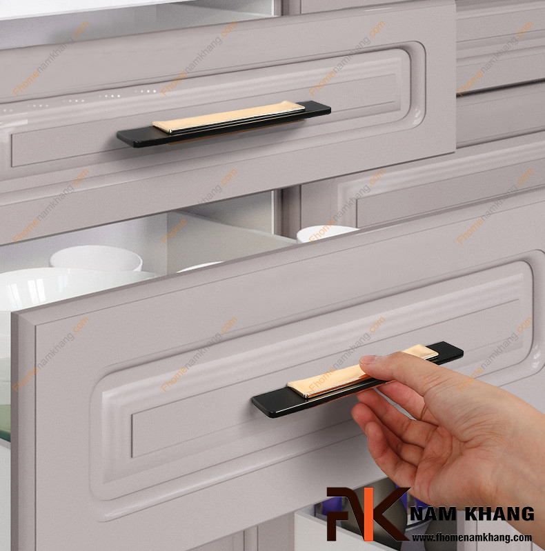 10 mẫu tay nắm tủ đẹp nhất cho tủ bếp gỗ