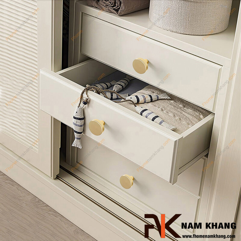 Tay nắm tủ hợp kim phong cách hiện đại: Gợi ý phối với tủ gỗ