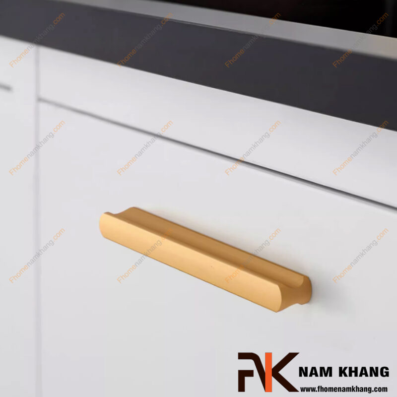 Tay nắm tủ hợp kim phong cách hiện đại: Gợi ý phối với tủ gỗ