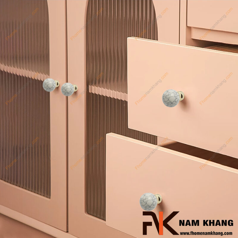 Tay nắm tủ kém chất lượng gây ra những phiền toái gì khi sử dụng?