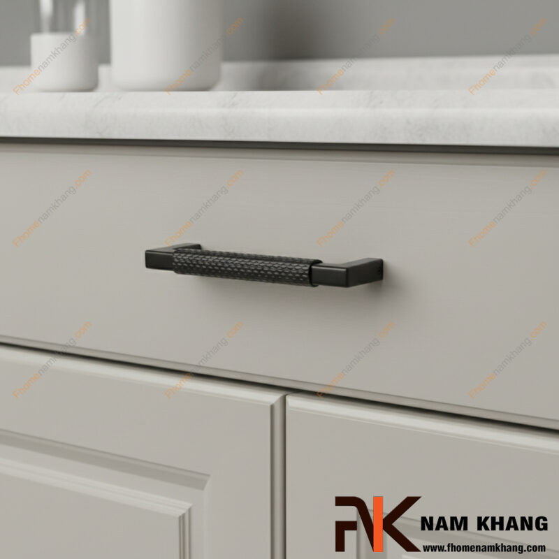 Màu sắc tay nắm tủ bếp đẹp nào giúp bếp sang hơn mà không bị lỗi mốt?