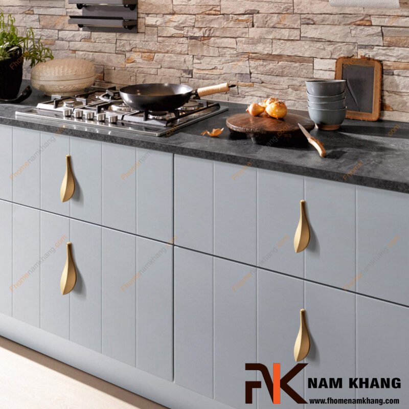 Vì sao tay nắm tủ bếp đẹp ảnh hưởng trực tiếp đến thẩm mỹ gian bếp?