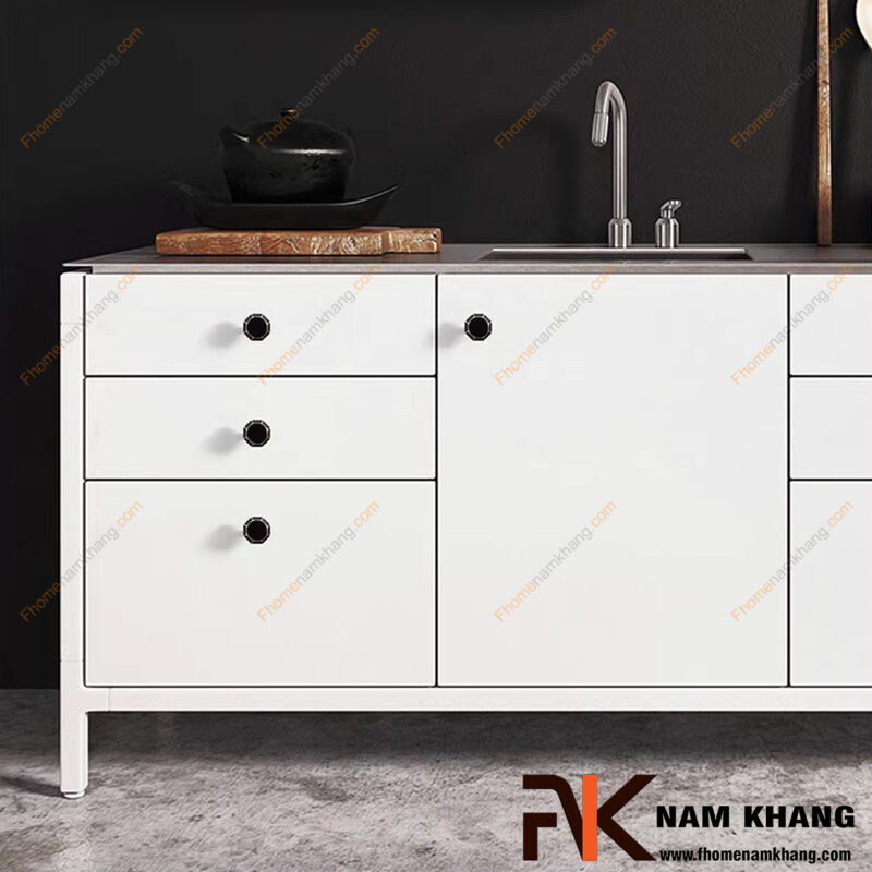 Vì sao tay nắm tủ bếp đẹp ảnh hưởng trực tiếp đến thẩm mỹ gian bếp?