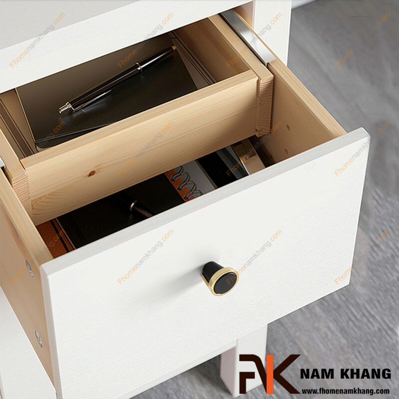 Hướng dẫn lắp đặt núm tay nắm tủ tại nhà đơn giản trong 5 phút