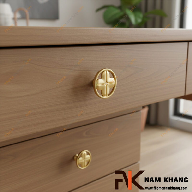 Hướng dẫn lắp đặt núm tay nắm tủ tại nhà đơn giản trong 5 phút