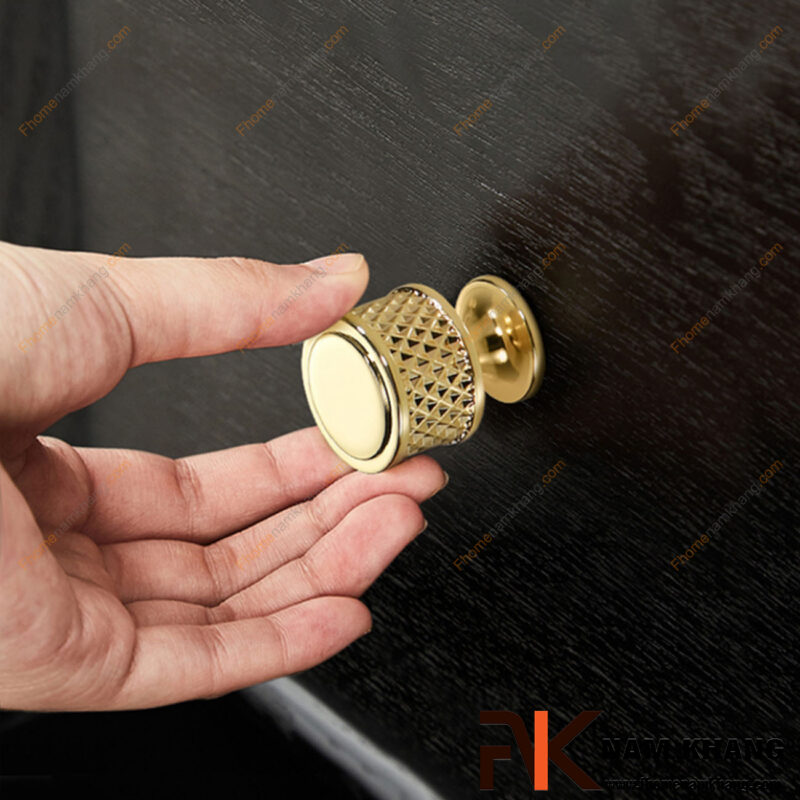 Xu hướng thiết kế núm tay nắm tủ 2026: Tối giản hay sang trọng?