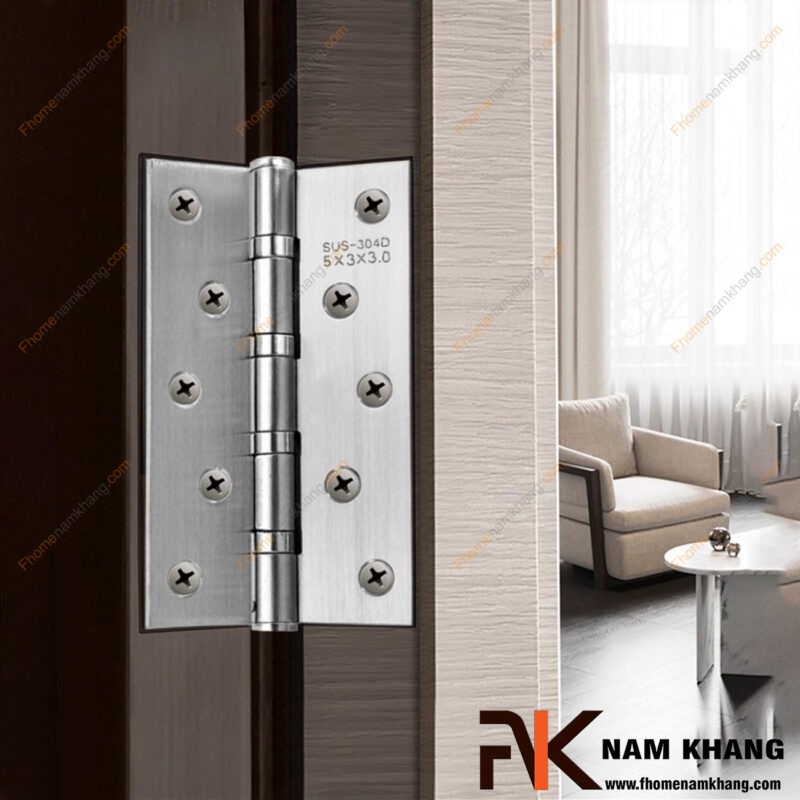 Hướng dẫn lắp bản lề cửa đơn giản tại nhà