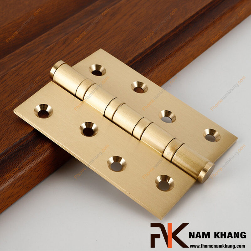 Hướng dẫn lắp bản lề cửa đơn giản tại nhà