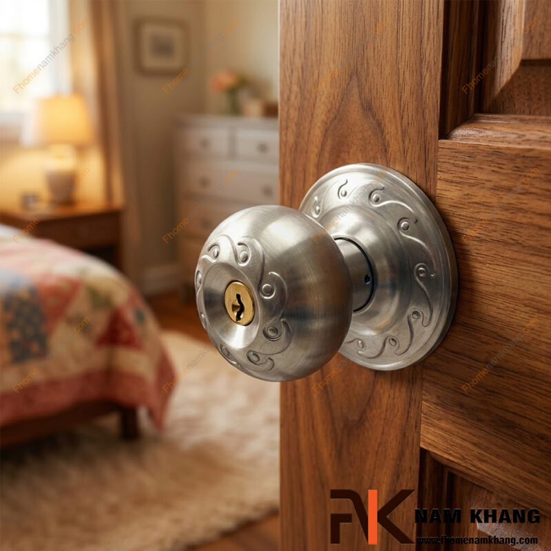 Khóa cửa tay nắm tròn có chìa và không chìa khác nhau thế nào?