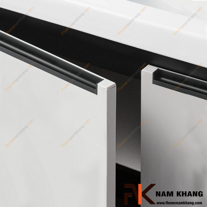 Cách chọn tay nắm tủ bếp theo phong cách hiện đại & tân cổ điển