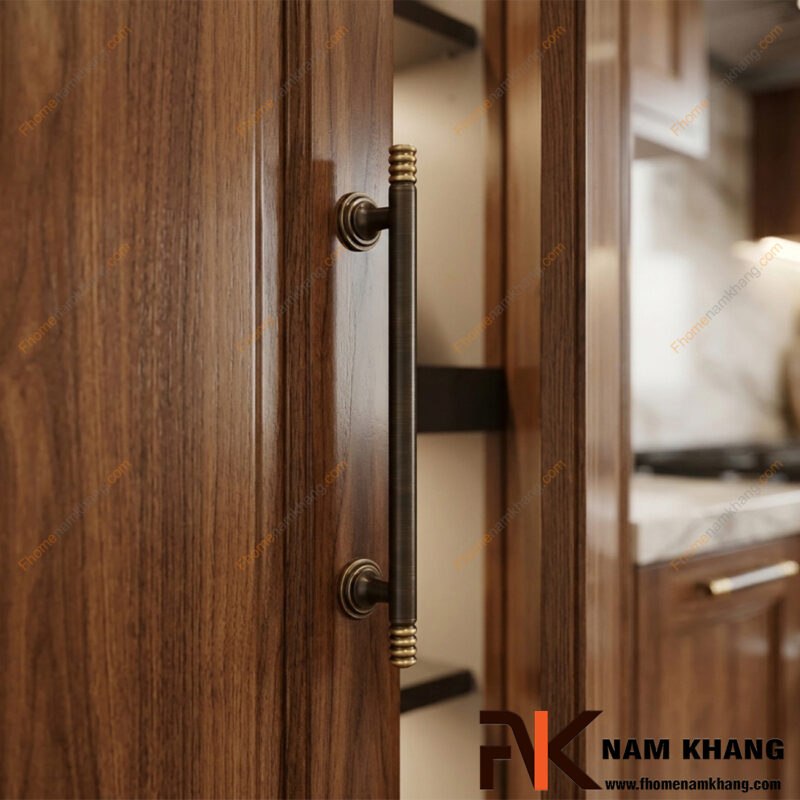 Nên chọn tay nắm tủ inox, hợp kim kẽm hay đồng? So sánh chi tiết