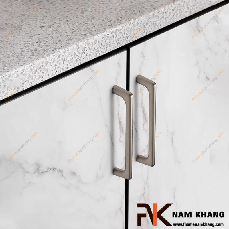 Tay nắm tủ bếp nên chọn loại nào? 7 Kiểu tay nắm đẹp và dễ sử dụng