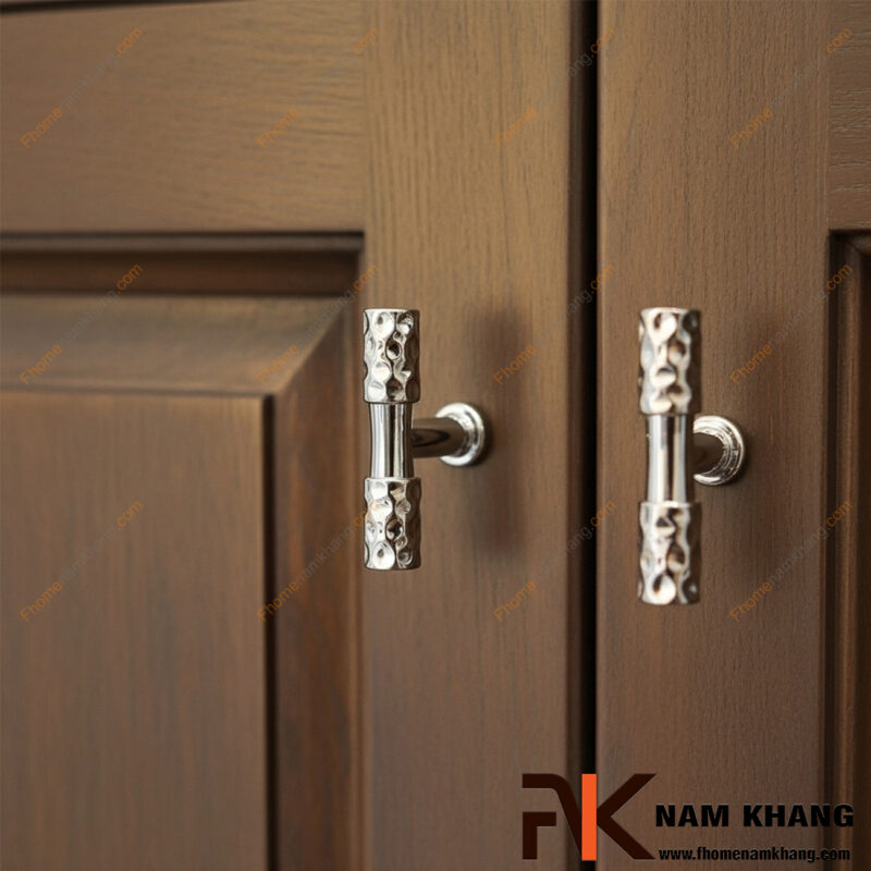 Tay nắm tủ nên chọn màu gì? Cách phối tay nắm với màu cánh tủ