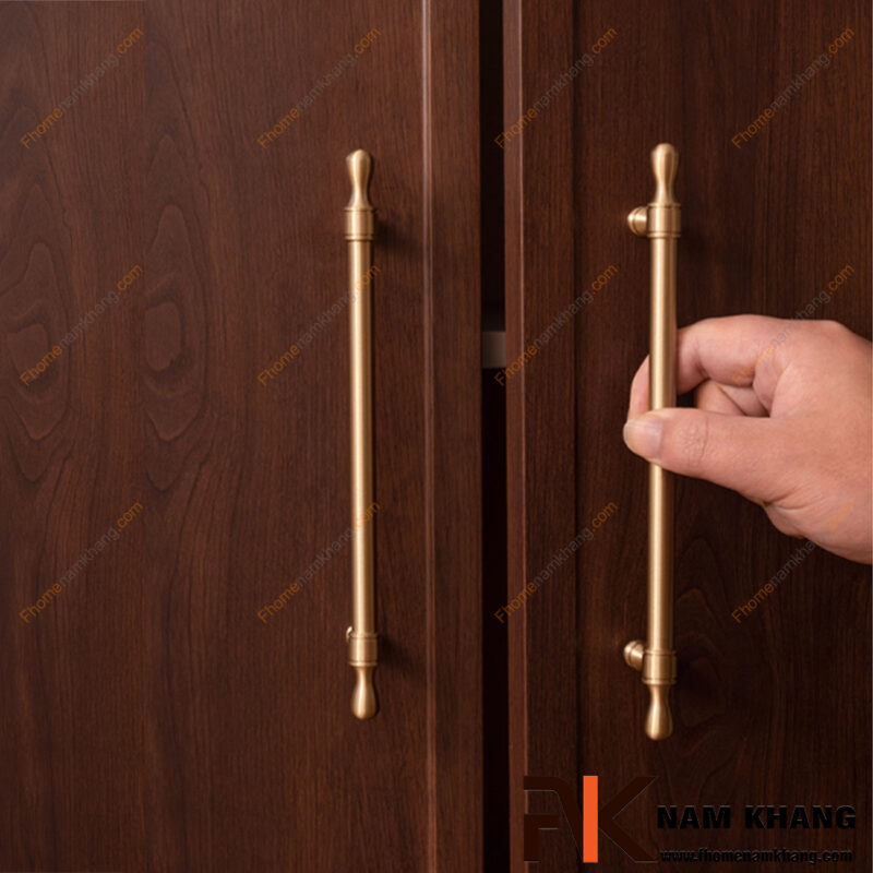 Tay nắm tủ nên chọn màu gì? Cách phối tay nắm với màu cánh tủ